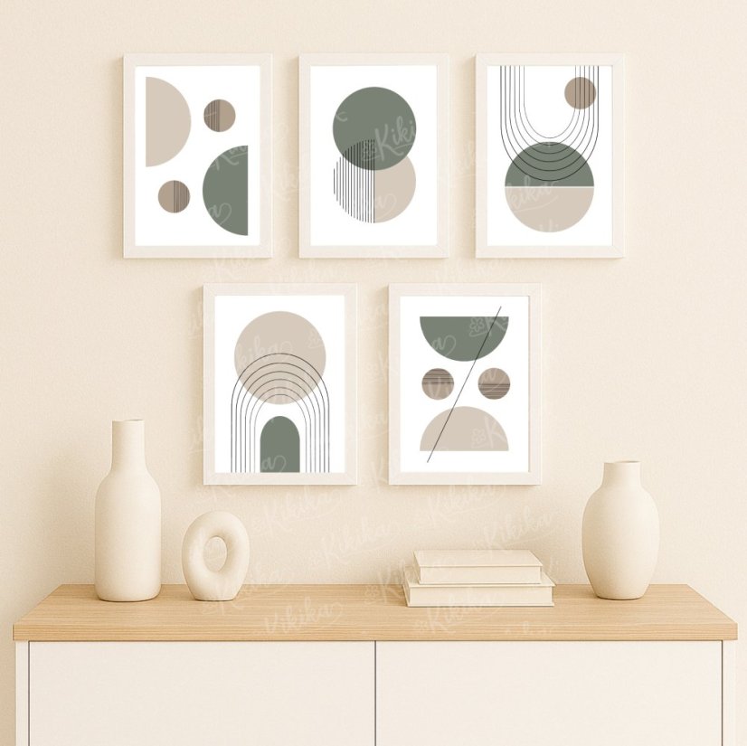 Minimalistické boho plakáty v zelené barvě zavěšené nad komodou v přírodním stylu | KIKIKA