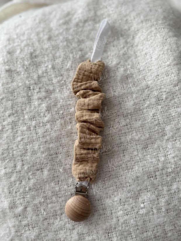 Klip na dudlík - šitý - Výběr látky: Růžová - mušelín